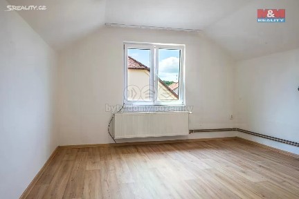 Prodej rodinného domu 160 m², pozemek 329 m²
