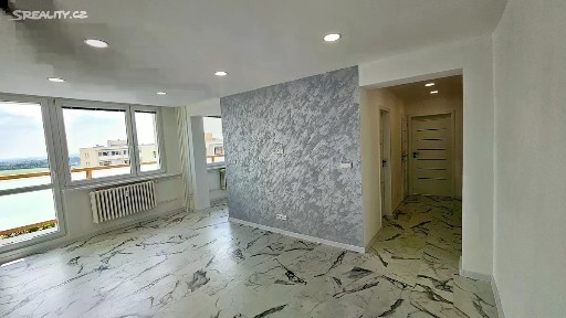 Prodej bytu 3+kk 60 m² Hřebečská, Kladno - Kročehlavy