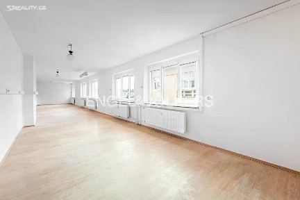 Praha, Praha 4, Modřany, Mezi Vodami, 19