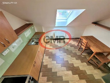 Pronájem bytu 1+kk 18 m² Spojovací, Tuklaty