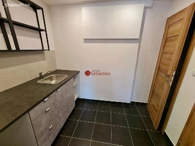 Pronájem bytu 1+1 20 m² Švermova, Lysá nad Labem