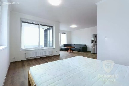 Pronájem bytu 1+kk 53 m² náměstí Olgy Scheinpflugové, Praha - Hlubočepy