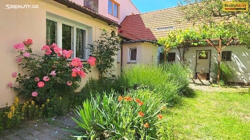 Prodej bytu 3+1 59 m² Mírové náměstí, Dobříš