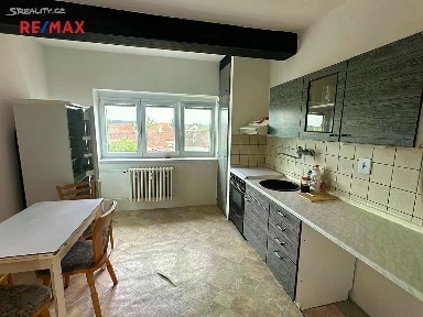 Pronájem bytu 3+1 75 m² Mezholezy