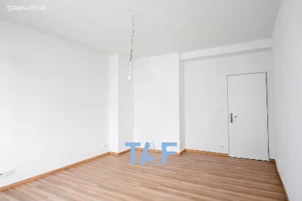 Prodej bytu 2+kk 49 m² Ukrajinská, Praha - Vršovice