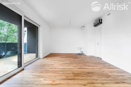 Pronájem bytu 3+kk 75 m² Komárovská, Brno - Komárov