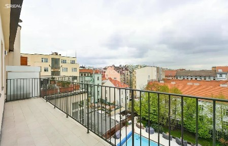 Pronájem bytu 1+kk 49 m² Italská, Praha - Vinohrady