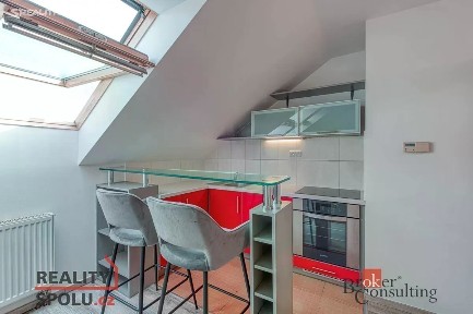 Pronájem bytu 2+kk 50 m² Plzeňská, Praha - Košíře