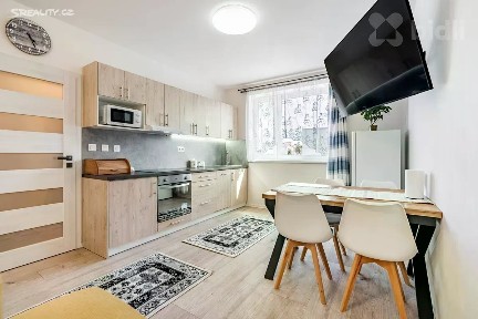 Praha, Praha 9, Letňany, Toužimská