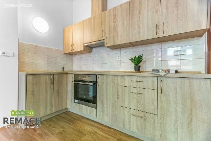 Pronájem bytu 1+kk 45 m² Kamenice, Náchod