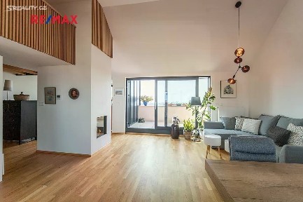Prodej bytu 1+kk 67 m² Bělohorská, Praha - Břevnov