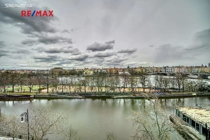 Prodej bytu 3+1 115 m² Janáčkovo nábřeží, Praha - Smíchov