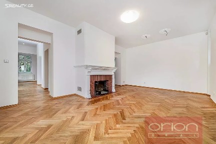Pronájem rodinného domu 290 m², pozemek 1139 m² U Nesypky, Praha - Smíchov