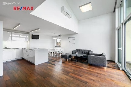 Prodej bytu atypický 182 m² Ostružinová, Praha - Záběhlice