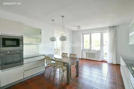 Pronájem bytu 6 pokojů a více 300 m² Psohlavců, Praha - Braník