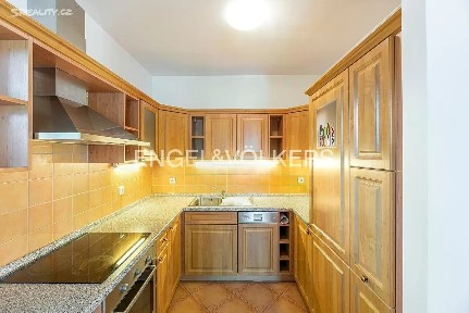 Pronájem bytu 2+kk 49 m² Ke dvoru, Praha - Vokovice