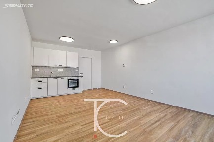 Pronájem bytu 1+kk 34 m² U Hájenky, Ostrava - Slezská Ostrava