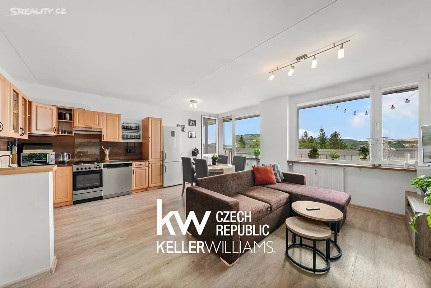 Prodej bytu 3+kk 78 m² Pod Hájem, Králův Dvůr