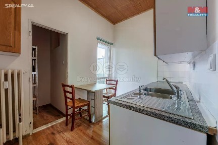 Karlovy Vary, K. Čapka, 11