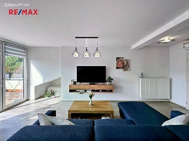 Boršov nad Vltavou, České Budějovice, Poříčí, Příčná