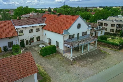 Prodej komerční nemovitosti 865 m² Klamoš