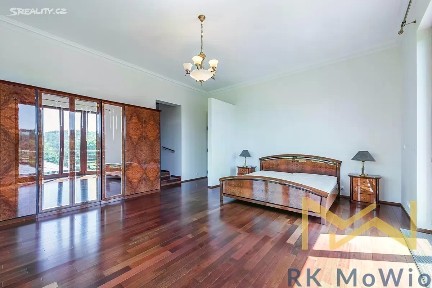 Pronájem bytu 6 pokojů a více 405 m² Nebušická, Praha - Nebušice