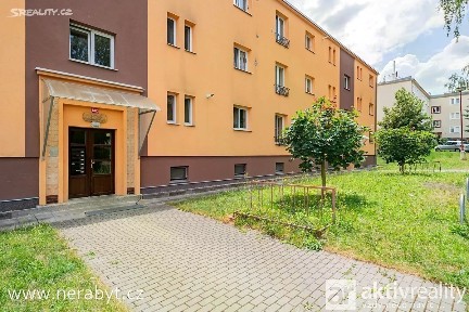 Prodej bytu 3+kk 65 m² Za Obchody, Neratovice