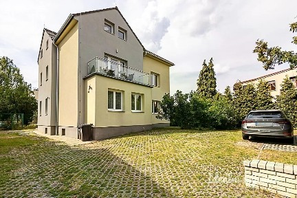 Pronájem bytu 3+kk 110 m² Vysokovská, Praha - Horní Počernice