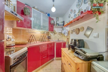 Prodej bytu 3+kk 78 m² Komenského, Šestajovice