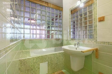 Pronájem bytu 1+1 35 m² Sídliště U Nového nádraží, Bílina - Teplické Předměstí