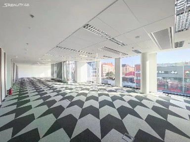 Pronájem kanceláře 171 m² Plynární, Praha - Holešovice