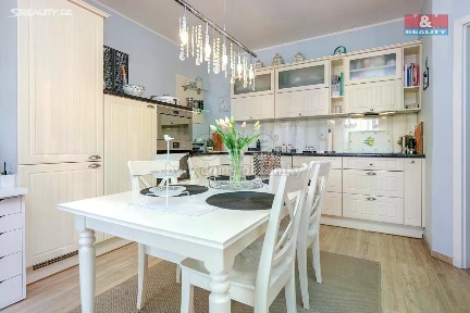 Prodej bytu 3+kk 85 m² Jeremiášova, Olomouc - Povel