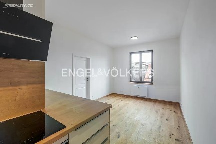 Praha, Praha 10, Vršovice, Donská, 9