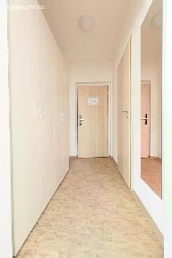 Pronájem bytu 1+kk 35 m² Křížová, Praha - Smíchov