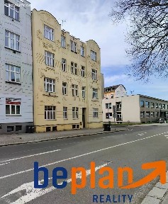 Karlovy Vary, náměstí Dr. M. Horákové, 9