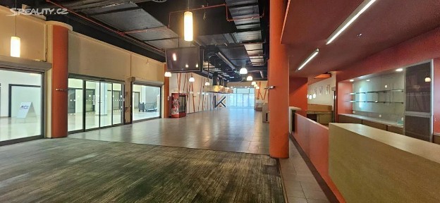 Pronájem obchodního prostoru 235 m² Aviatická, Praha - Ruzyně