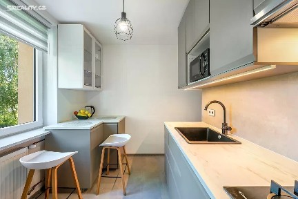 Prodej bytu 3+1 68 m² Husova, Rajhrad