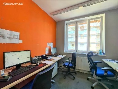Pronájem kanceláře 213 m² Křenova, Praha - Veleslavín