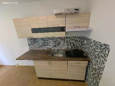 Pronájem bytu 1+kk 21 m² Na Podlesí, Kadaň