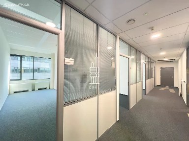 Pronájem kanceláře 303 m² Prosecká, Praha - Prosek
