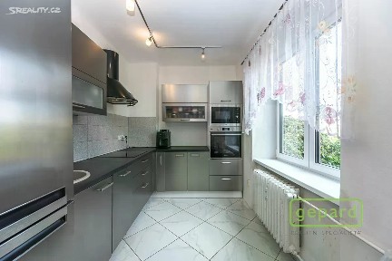 Prodej bytu 3+1 71 m² Bělocerkevská, Praha - Vršovice