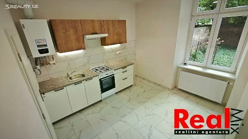 Pronájem bytu 3+1 75 m² Grohova, Brno - Veveří