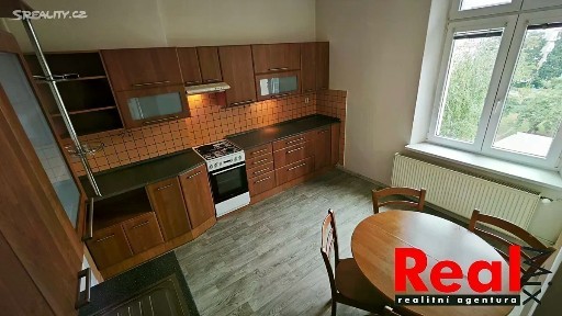 Pronájem bytu 3+1 75 m² Grohova, Brno - Veveří
