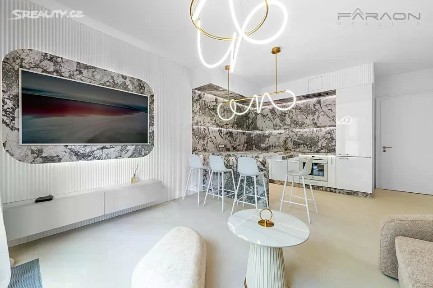Pronájem bytu 2+kk 58 m² Rohanské nábřeží, Praha - Karlín