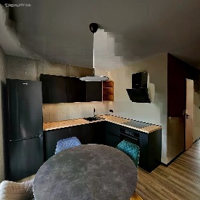 Karlovy Vary, Dvory, Chebská