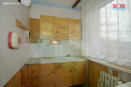 Prodej bytu 1+kk 30 m² Ledvinova, Praha - Chodov