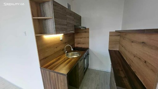 Pronájem bytu 1+kk 28 m² Kundratická, Chomutov