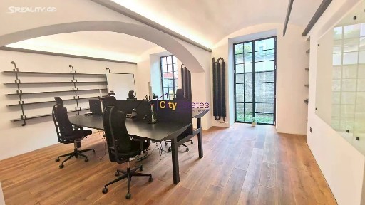 Prodej kanceláře 135 m² Janáčkovo nábřeží, Praha - Smíchov
