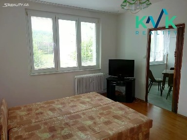 Pronájem bytu 1+1 35 m² Jahodová, Karlovy Vary - Doubí