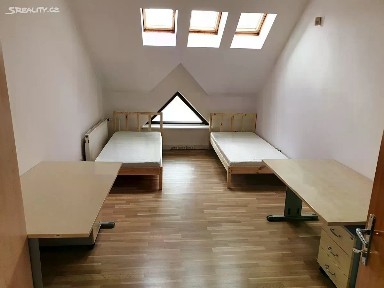 Pronájem bytu pokoje 20 m² Smilova, Pardubice - Zelené Předměstí